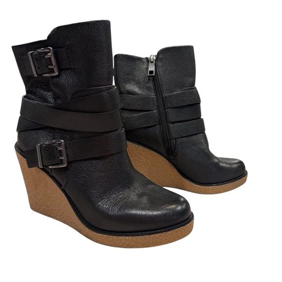 BCBGeneration Black Leather Wedge Booties Size 7.5 - Picture 1 of 9